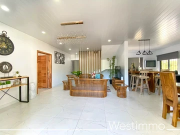 4 Bedroom Villa