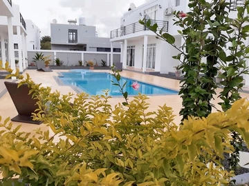 2 Bedroom Townhouse, Duplex