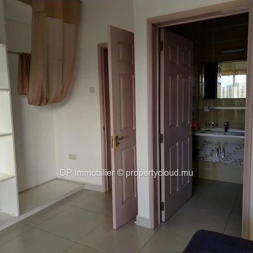 3-Bedroom RES Townhouse with Private Pool in Pointe aux Piments