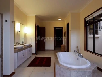 Villa de 4 Chambres