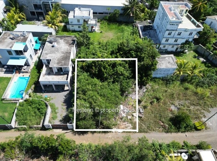 Terrain résidentiel de 600 m² à deux pas de la plage 