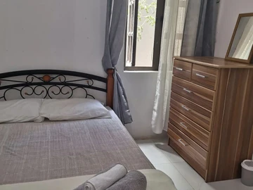 18 Bedroom Hotel