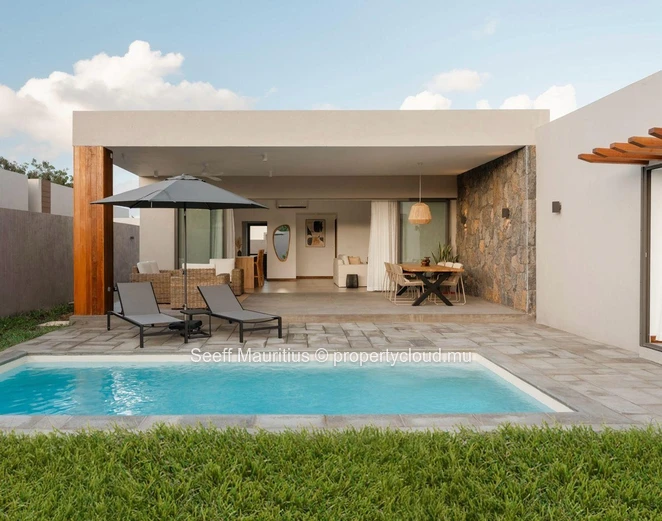 Splendide Sanctuaire Moderne : Villa de 4 Chambres avec Piscine Privée 