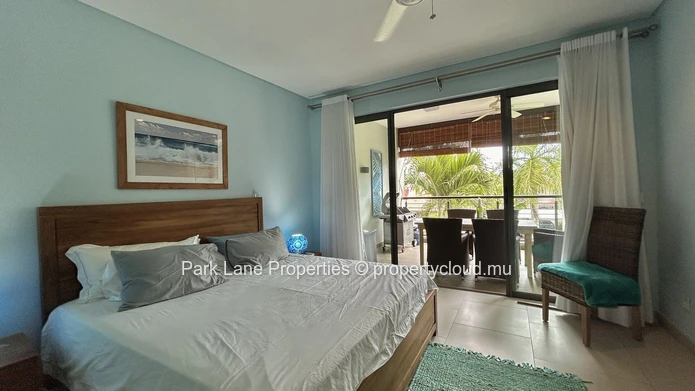 Cozy 3-Bedroom Apartment with Terrace, Plunge Pool, and Beach Access in Pereybere