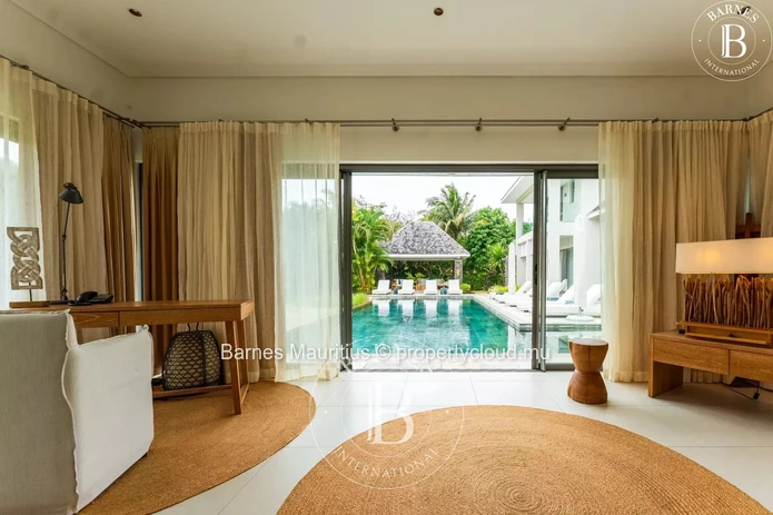 ANAHITA GOLF RESORT - Luxury 4-Bedroom Villa