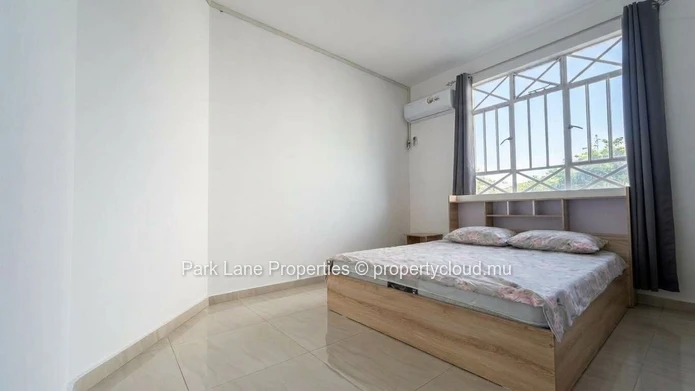 Renovated 3-bedroom apartment with garden in Trou-aux-Biches