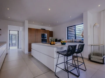 4 Bedroom Villa