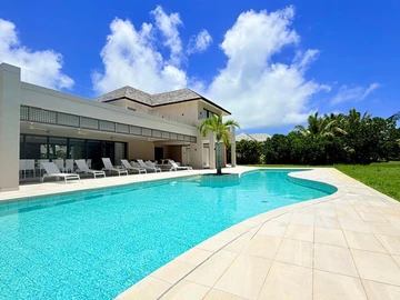 7 Bedroom Villa