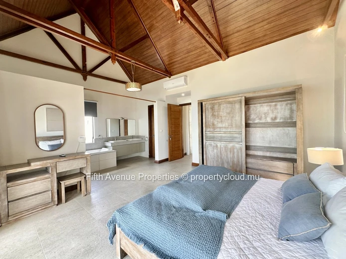 Pointe aux Canonniers - Pieds dans l'eau. Villa de 3 chambres