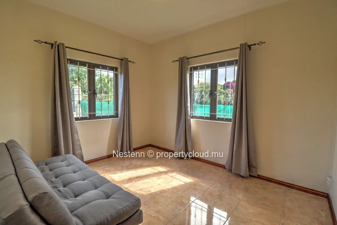4 bedroom house of 168 m2, on a plot of 467 m2