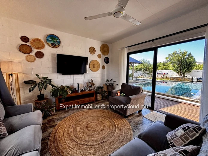 Exceptional 4-Bedroom En-Suite Villa With Infinity Pool – Calodyne