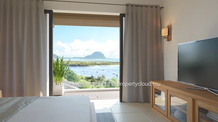 Stunning Villa Perched on the Mountain with Sea View
