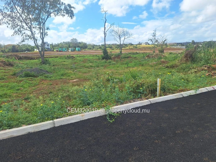 Terrain à Vendre – Chemin 20 Pieds, Pereybere
