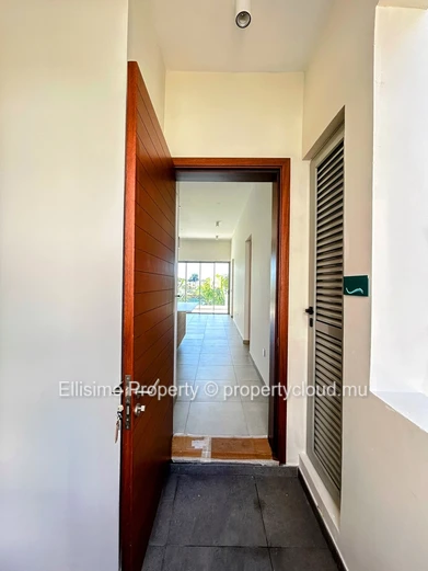 Elegant 2-Bedroom Ensuite Apartment with Resort-Style Facilities – Rs 80,000 Fully Furnished