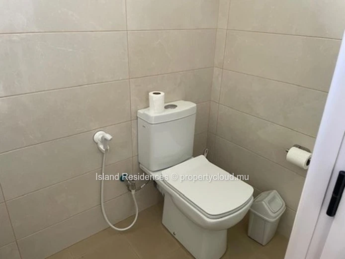 Stunning 300m² Calodyne Home with Office Space, Parking, and Rooftop Access