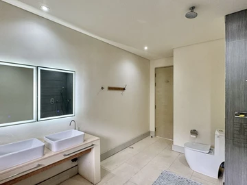 3 Bedroom Townhouse, Duplex