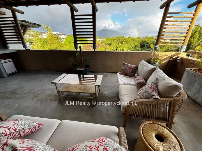 Superbe penthouse à louer à deux pas de la plage de La Preneuse, Rivière Noire, Île Maurice