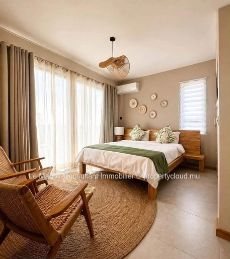 Villa moderne de 4 chambres en suite avec piscine privée- Morcellement sécurisé.
