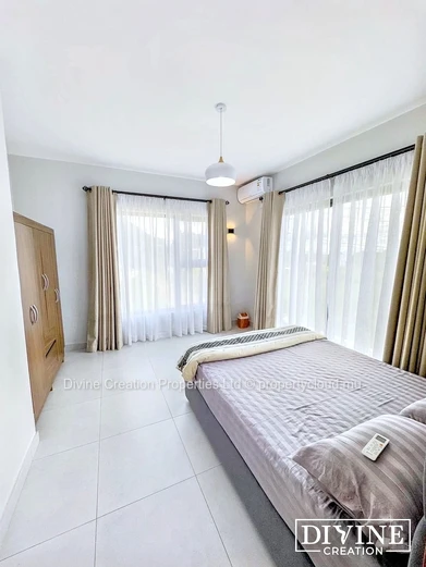 Luxury House for Rent at Sodnac