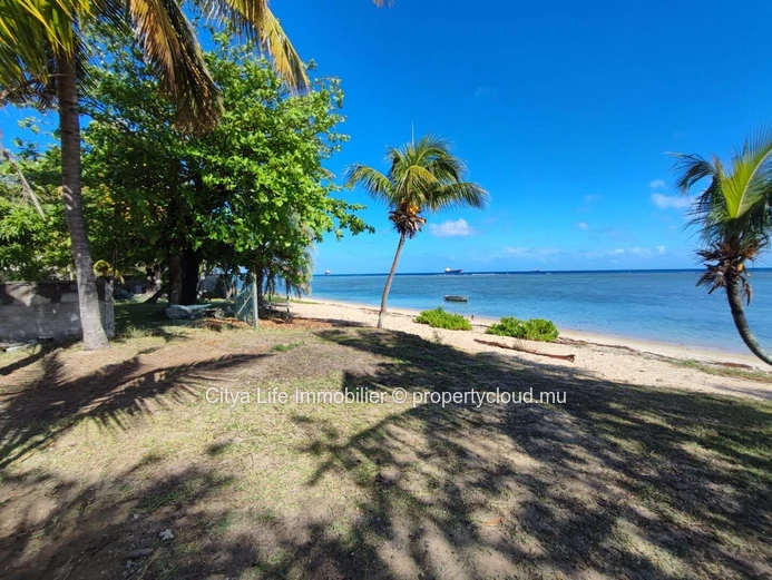 Freehold BeachFront Land for Sale