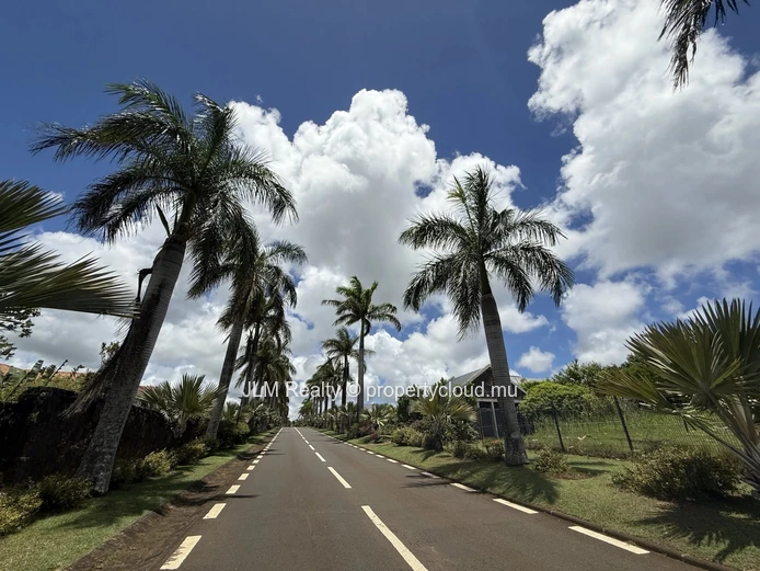 À vendre – Terrain de 2 255 m² dans un domaine sécurisé à Mapou, Île Maurice