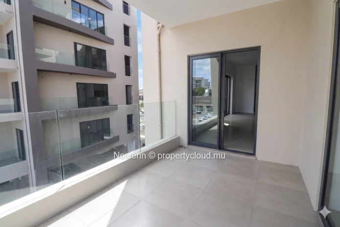 Modern 3-bedroom apartment on level 2.