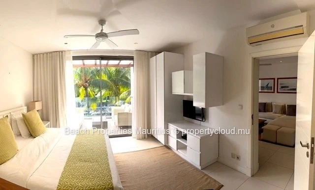 Stunning Waterfront Apartment at La Balise Marina, Black River