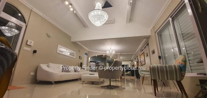 3 Bedroom Ground Floor Villa - For Rent - Black River 