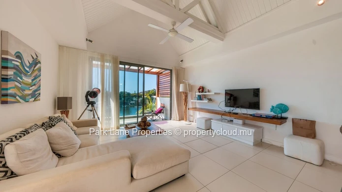 Penthouse RES sur la marina!