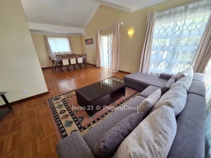 Maison / Villa - 4 chambres - Flor00e9al - Ref. MA100176VE