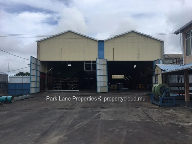 Entrepôt à Rose Belle pas loin de l'aeroport et de Curepipe !