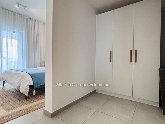 Péreybère - 3-bedroom penthouse with private pool in a secured residence