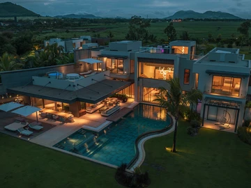 5 Bedroom House