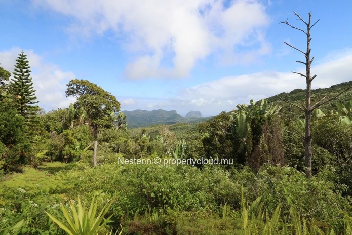 Exceptional commercial land with sea and mountain views