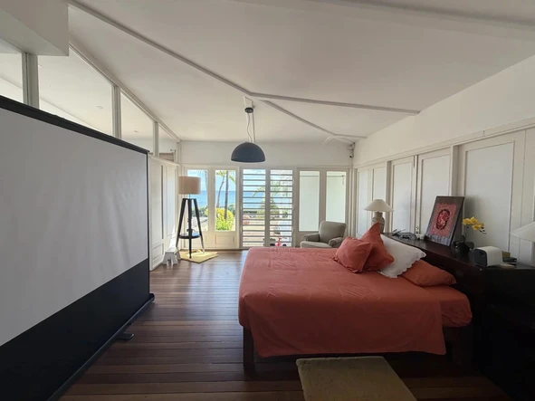5 Bedroom Villa