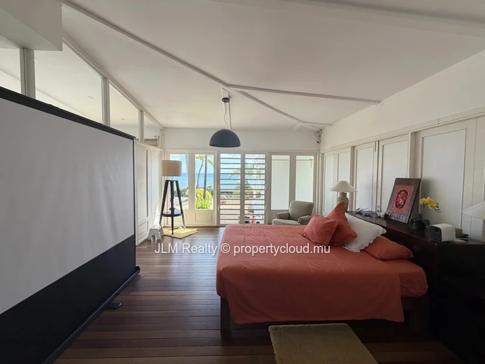 Exceptional Beachfront Villa for rent in Tamarin, Mauritius