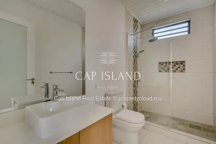 Villa Grand Baie: Comfort and Security Assured