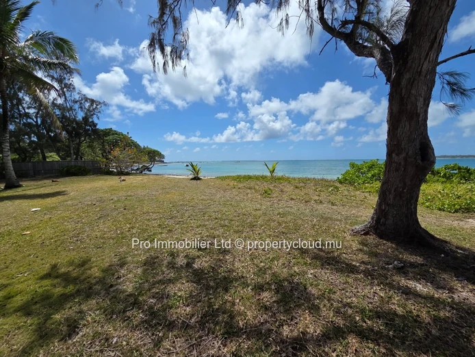 Stunning Beachfront Land/Villa For Sale , Trou D’Eau Douce, Mauritius
