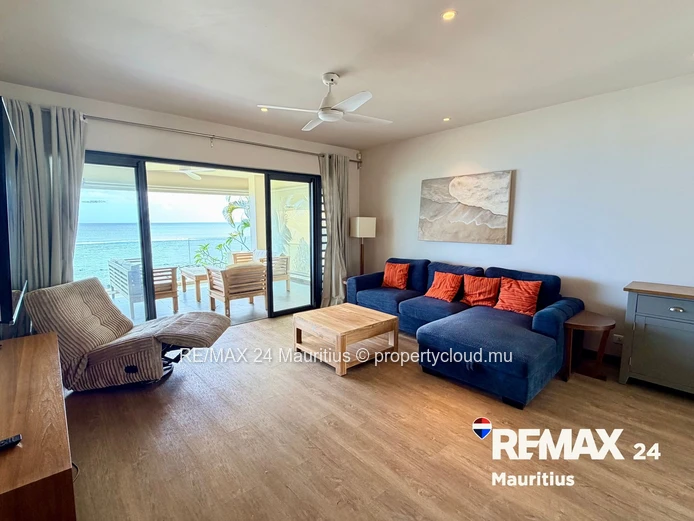 Beachfront Apartment with Unobstructed Ocean Views in Tamarin