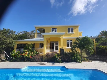 4 Bedroom Villa