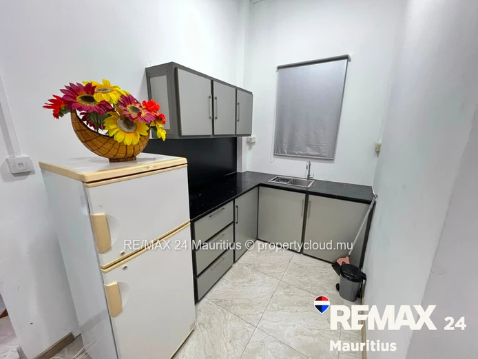 Cozy 1-Bedroom Ground-Floor Studio for Rent in Flic en Flac