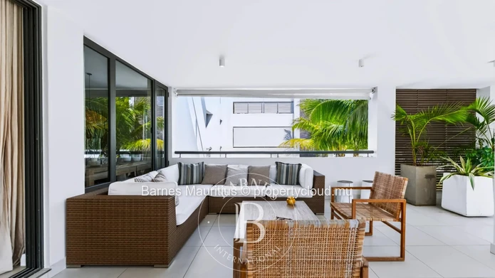 GRAND BAIE - Ultra-Luxury Penthouse - 3 Bedrooms