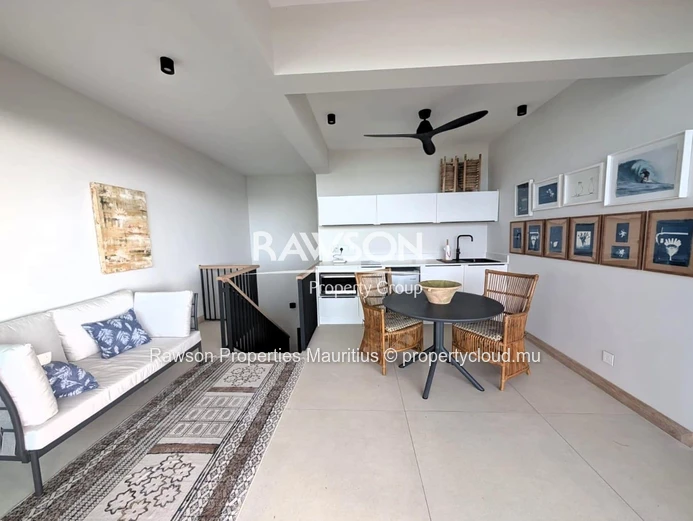 Duplex Penthouse 3 Chambres À Vendre À Pointe Aux Canonniers | Design Contemporain | Vue Mer | Piscine En Rooftop | €