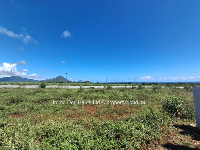 Residential land for sale Magenta Flic en Flac 