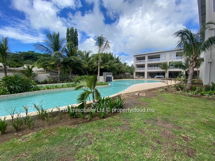 Ground floor apartment FOR RENT, fully furnished and located in a secure compound at Ki Residence Pereybere.