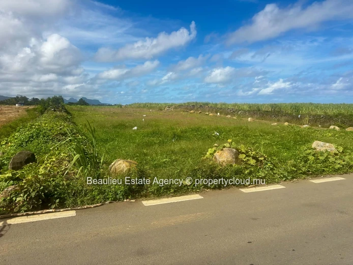 Residential Plot for Sale – Le Bouchon, Trois Boutiques