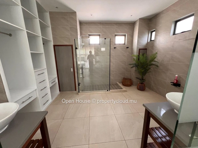 3-Bedroom Furnished Villa with Private Pool in Grand Baie