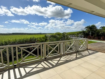 5 Bedroom Villa