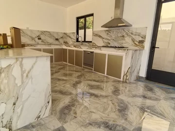 5 Bedroom Villa