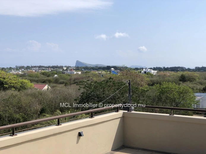 3 bedroom Penthouse on Chemin 20 pieds